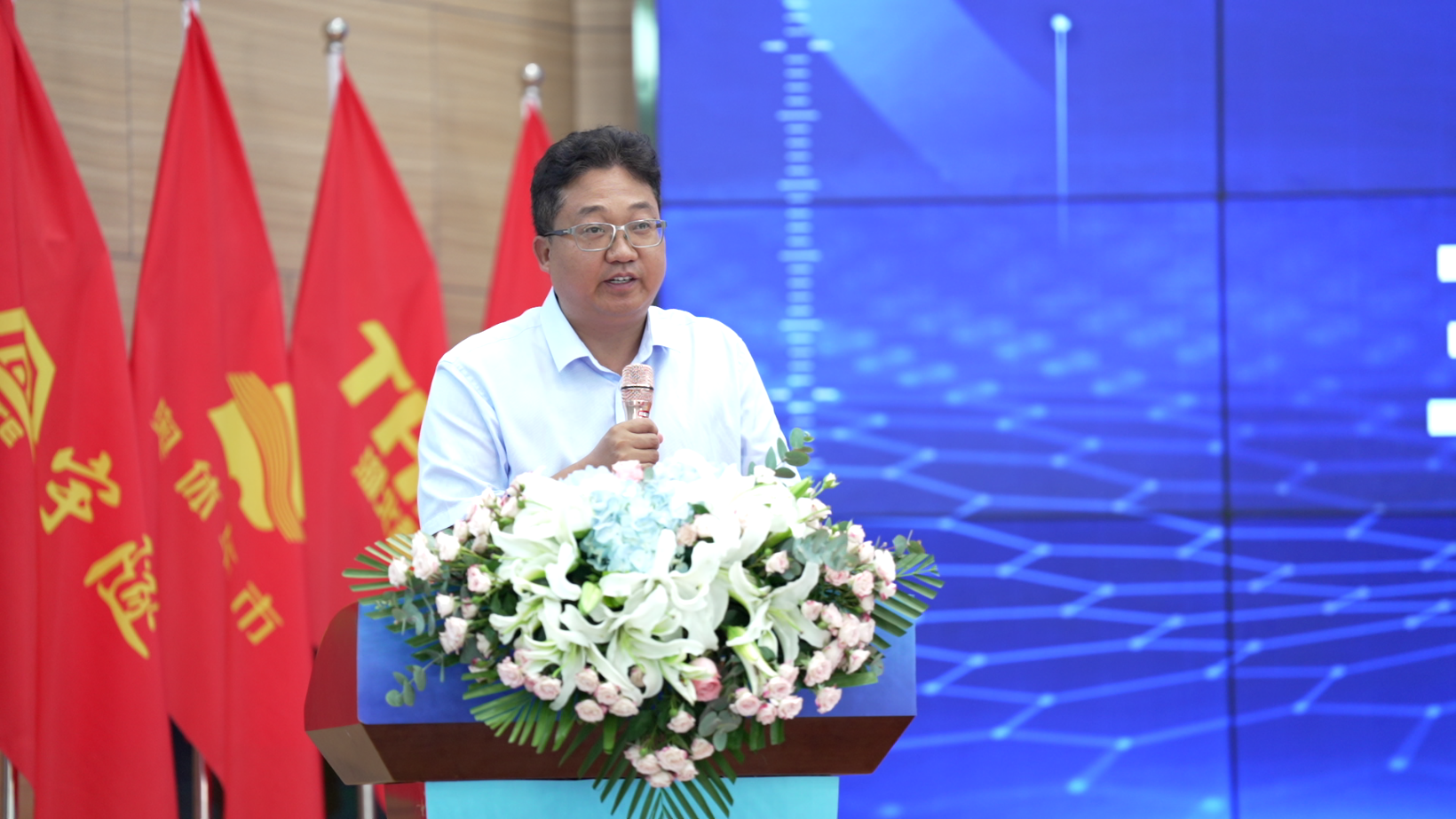 喜訊 | 重慶宇隧再次單筆億元設(shè)備采購(gòu)簽約儀式圓滿舉行！